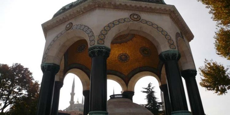 Ein kurzer Einblick in die Geschichte deutsch-türkischer Beziehungen Ein kurzer Einblick in die Geschichte deutsch-türkischer Beziehungen