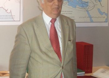 Kurze Biografie von Fuat Sezgin