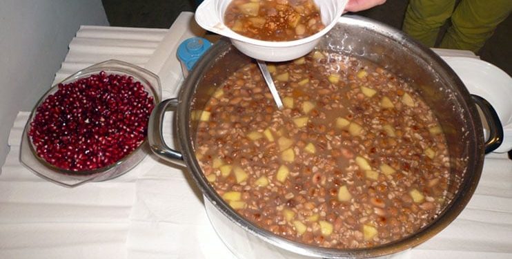 Aschure verbindet Menschen