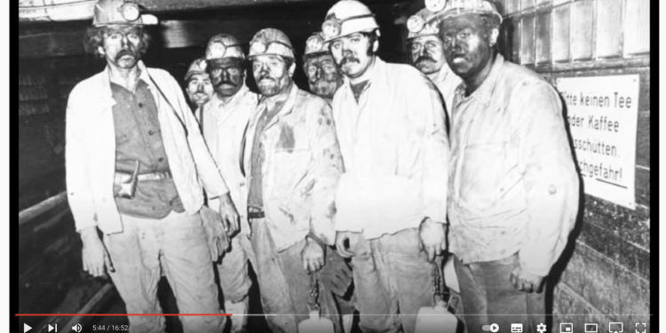 Von Gastarbeitern zu Deutschtürken*