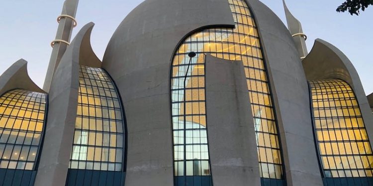 Was der Gebetsruf in Köln bedeutet